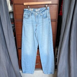Levi’s Baggy Dad jeans